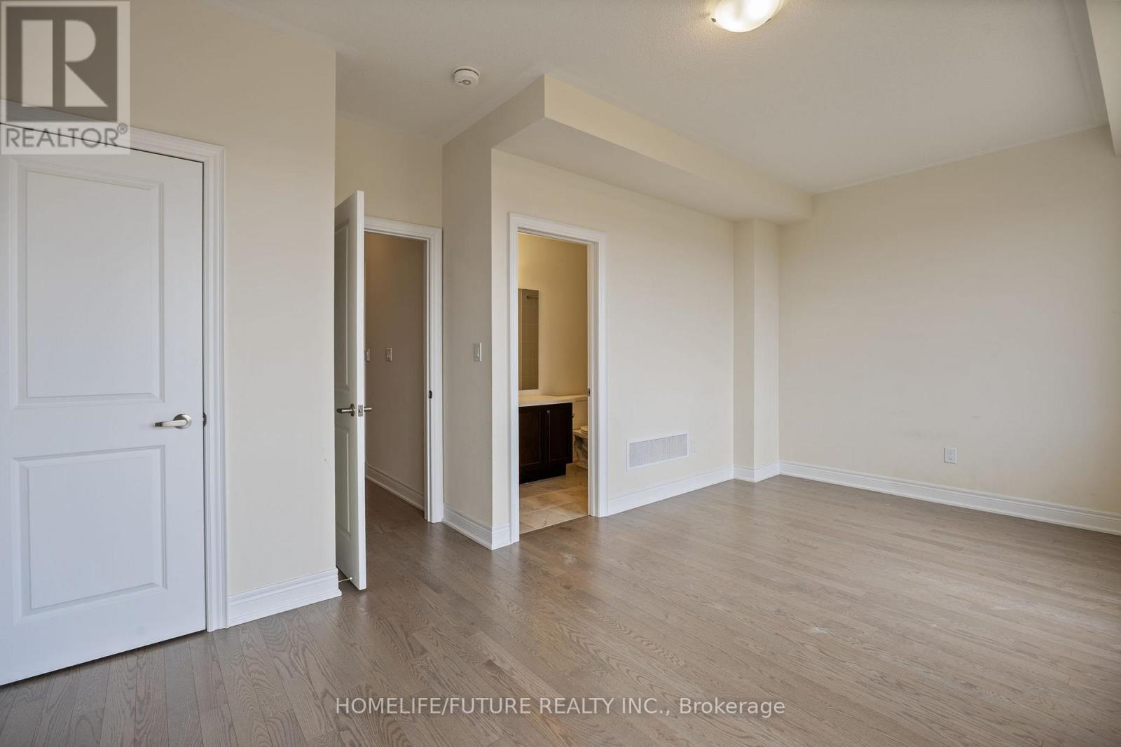 38 Andress Way, Markham, Ontario  L3S 0E9 - Photo 14 - N12484840