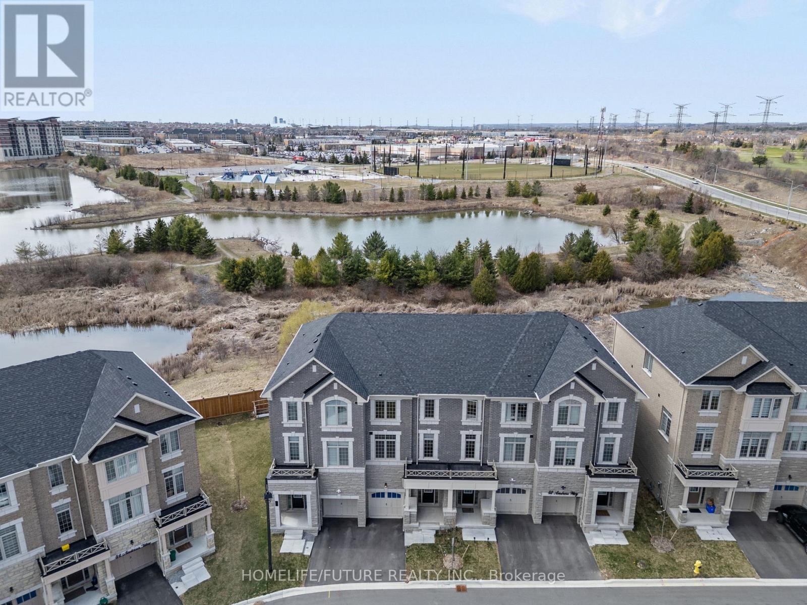 38 Andress Way, Markham, Ontario  L3S 0E9 - Photo 2 - N12484840