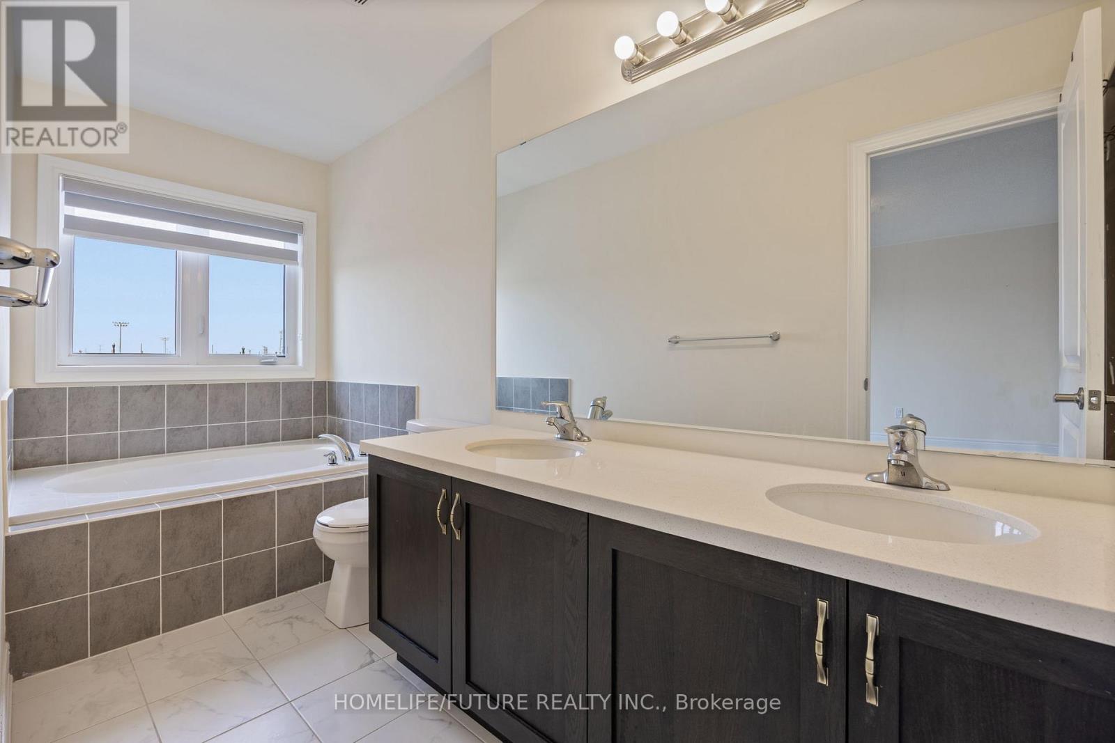 38 Andress Way, Markham, Ontario  L3S 0E9 - Photo 32 - N12484840