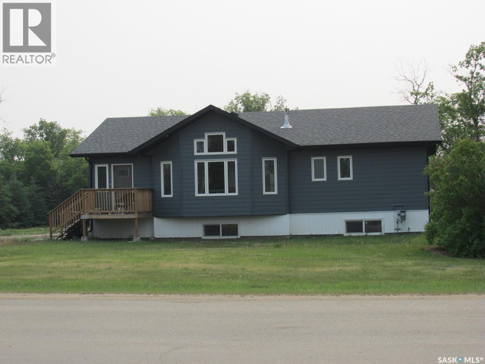660 Park Road, Zenon Park, Saskatchewan  S0E 1W0 - Photo 2 - SK009503
