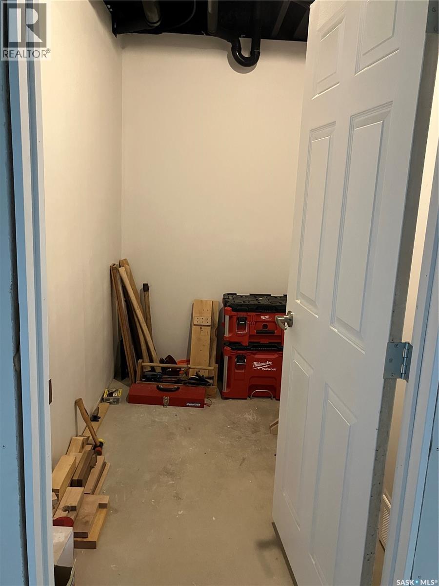 660 Park Road, Zenon Park, Saskatchewan  S0E 1W0 - Photo 38 - SK009503