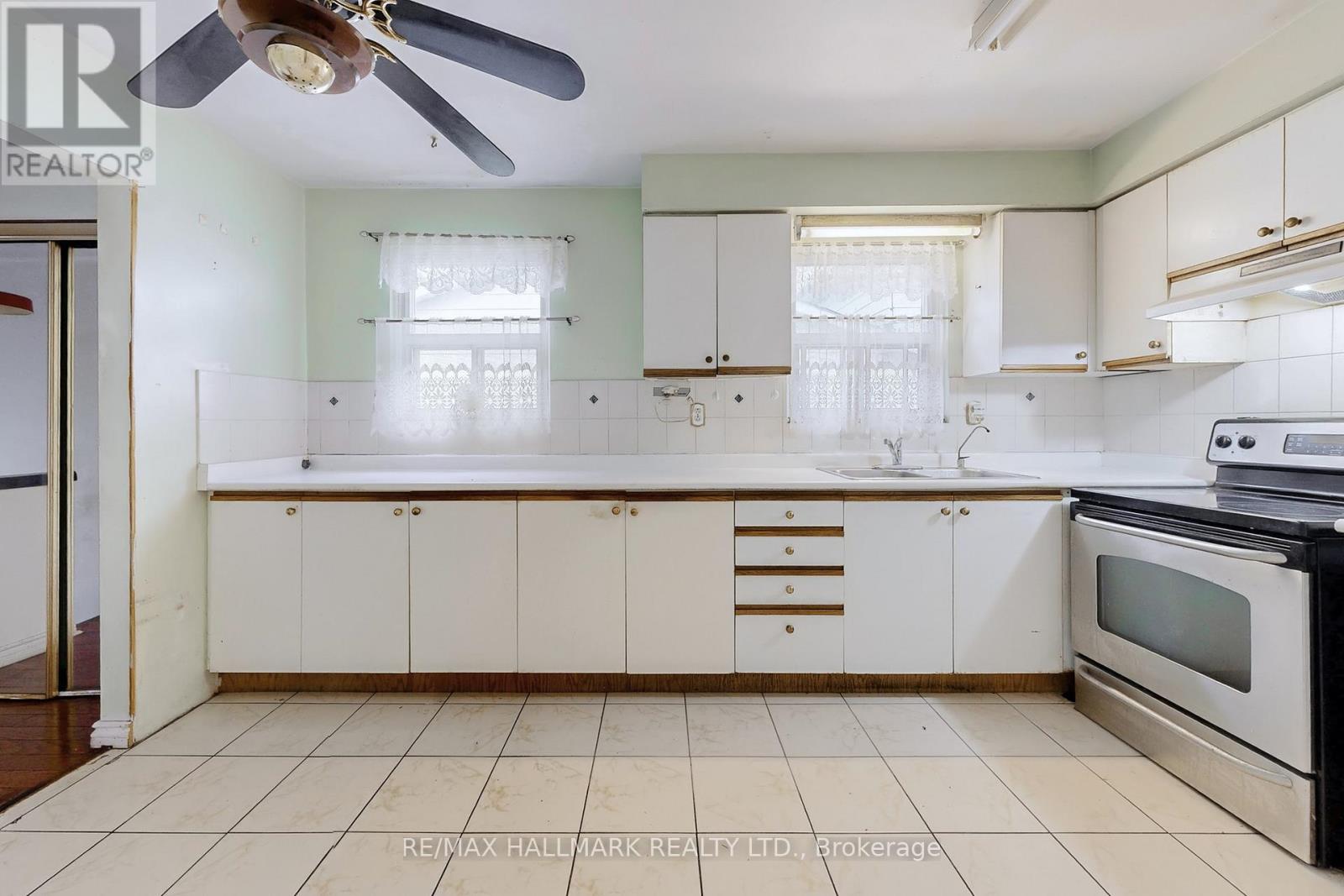34 Yucatan Road, Toronto, Ontario  M2H 2K8 - Photo 10 - C12484857