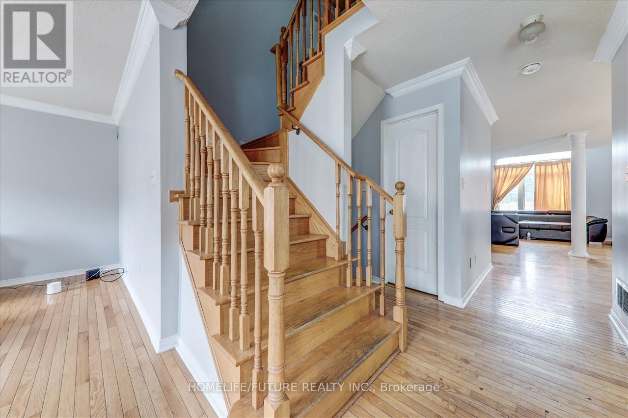 69 Heatherdale Drive, Brampton, Ontario  L7A 2H4 - Photo 18 - W12484817