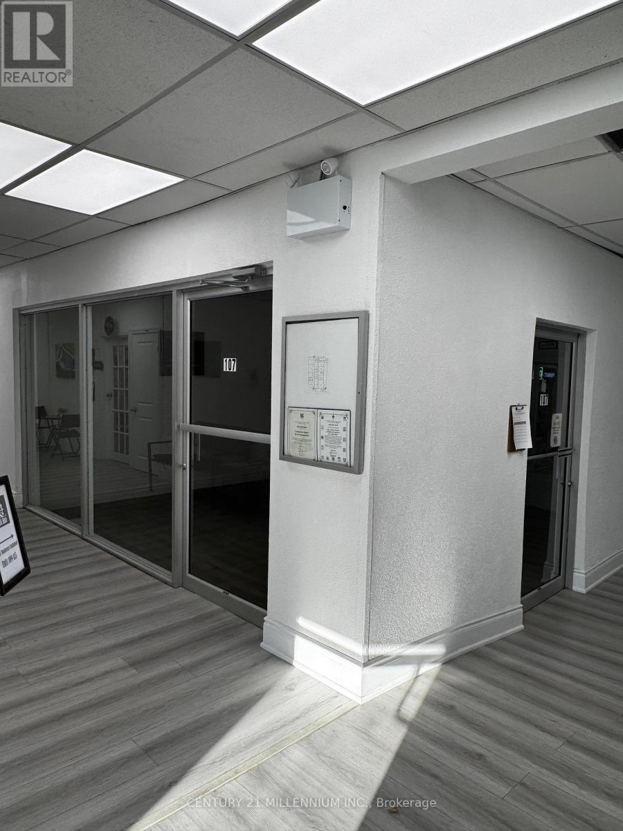 107 - 28 Mill Street, Orangeville, Ontario  L9W 2M3 - Photo 11 - W12484832