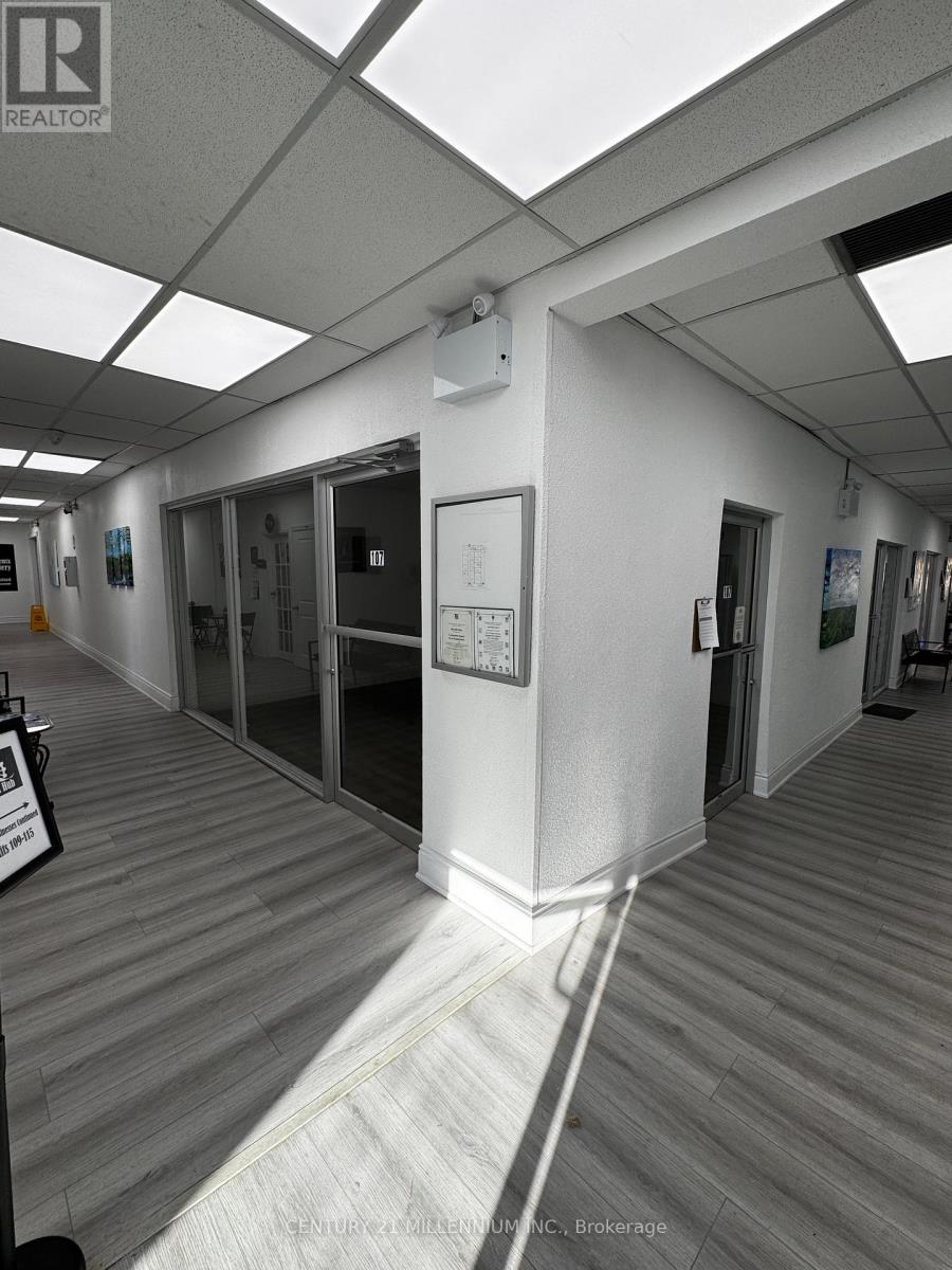 107 - 28 Mill Street, Orangeville, Ontario  L9W 2M3 - Photo 4 - W12484832