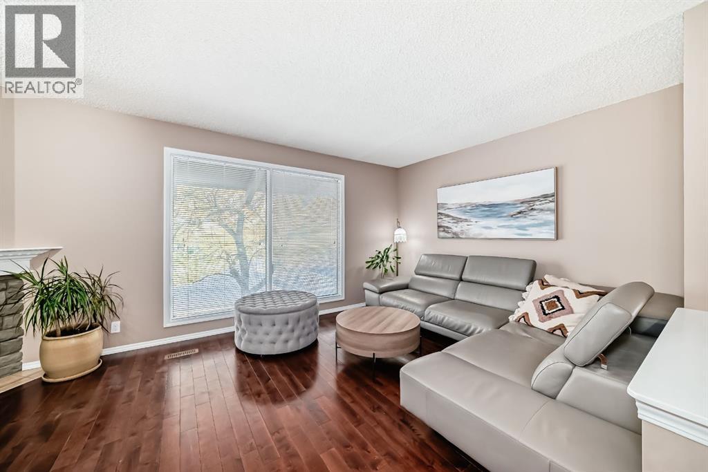 8432 Berkley Road Nw, Calgary, Alberta  T3K 1B4 - Photo 16 - A2260578