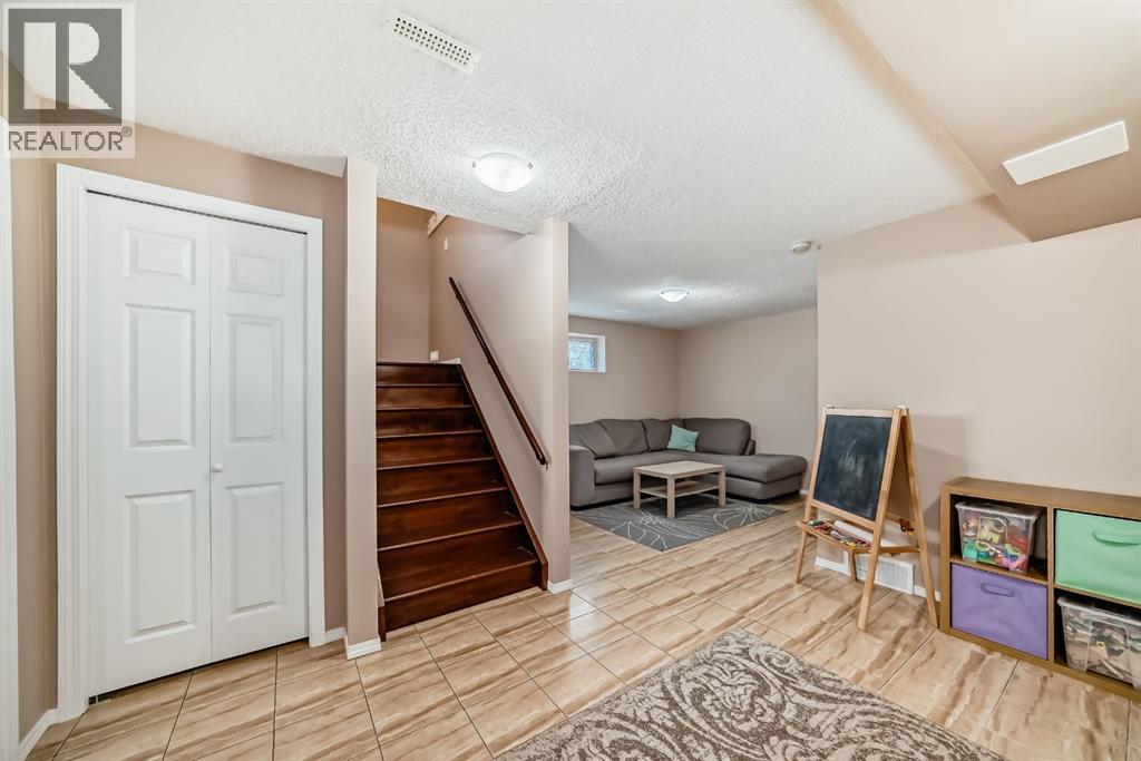 8432 Berkley Road Nw, Calgary, Alberta  T3K 1B4 - Photo 26 - A2260578