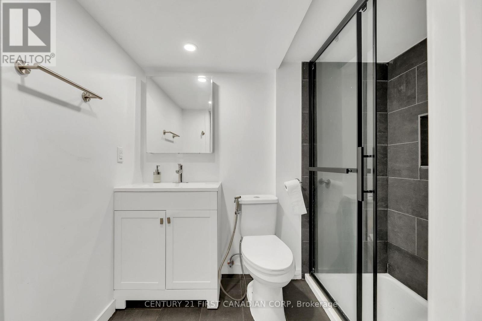 777 Guildwood Boulevard, London North, Ontario  N6H 5G2 - Photo 25 - X12484870