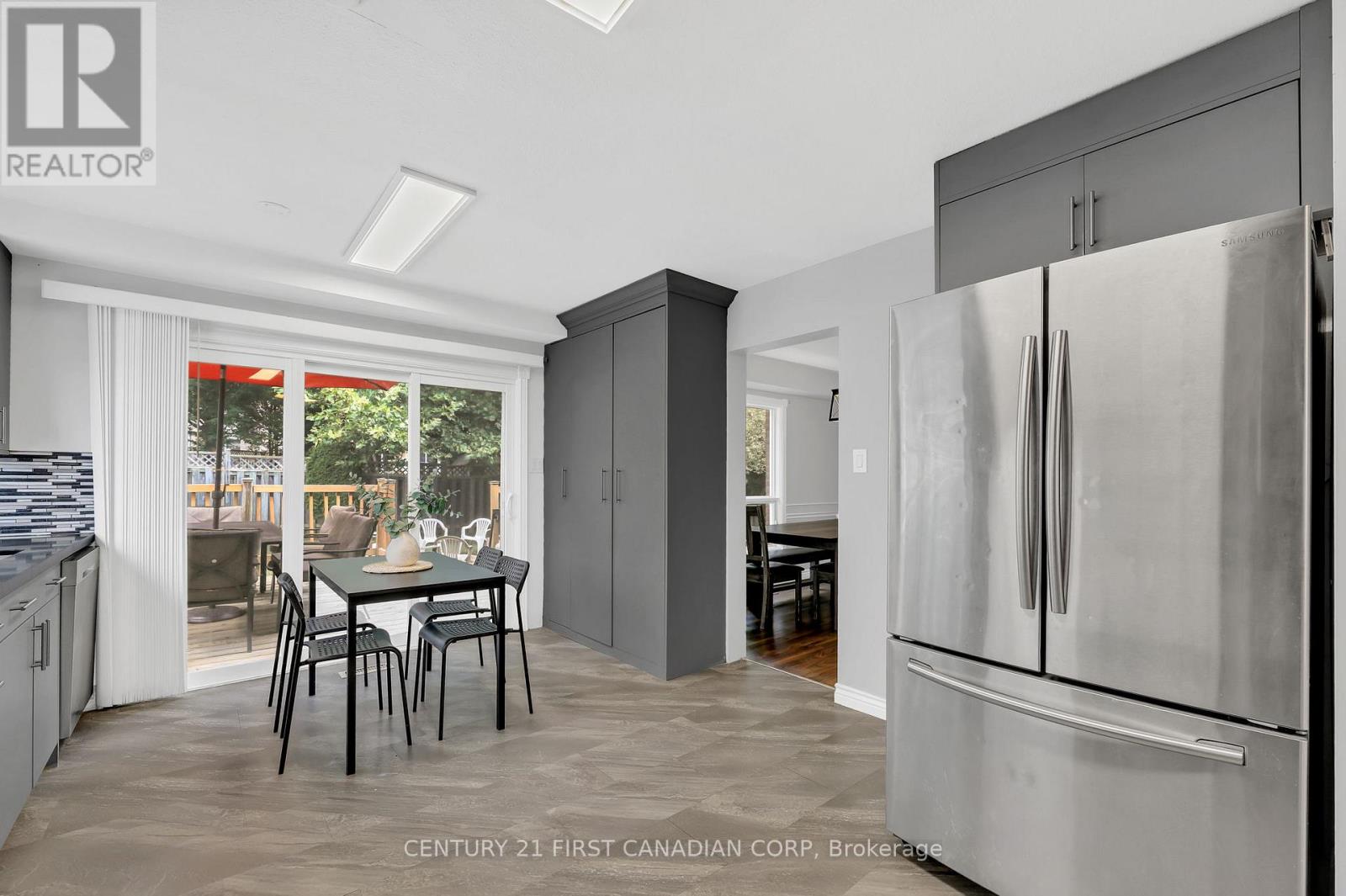 777 Guildwood Boulevard, London North, Ontario  N6H 5G2 - Photo 6 - X12484870