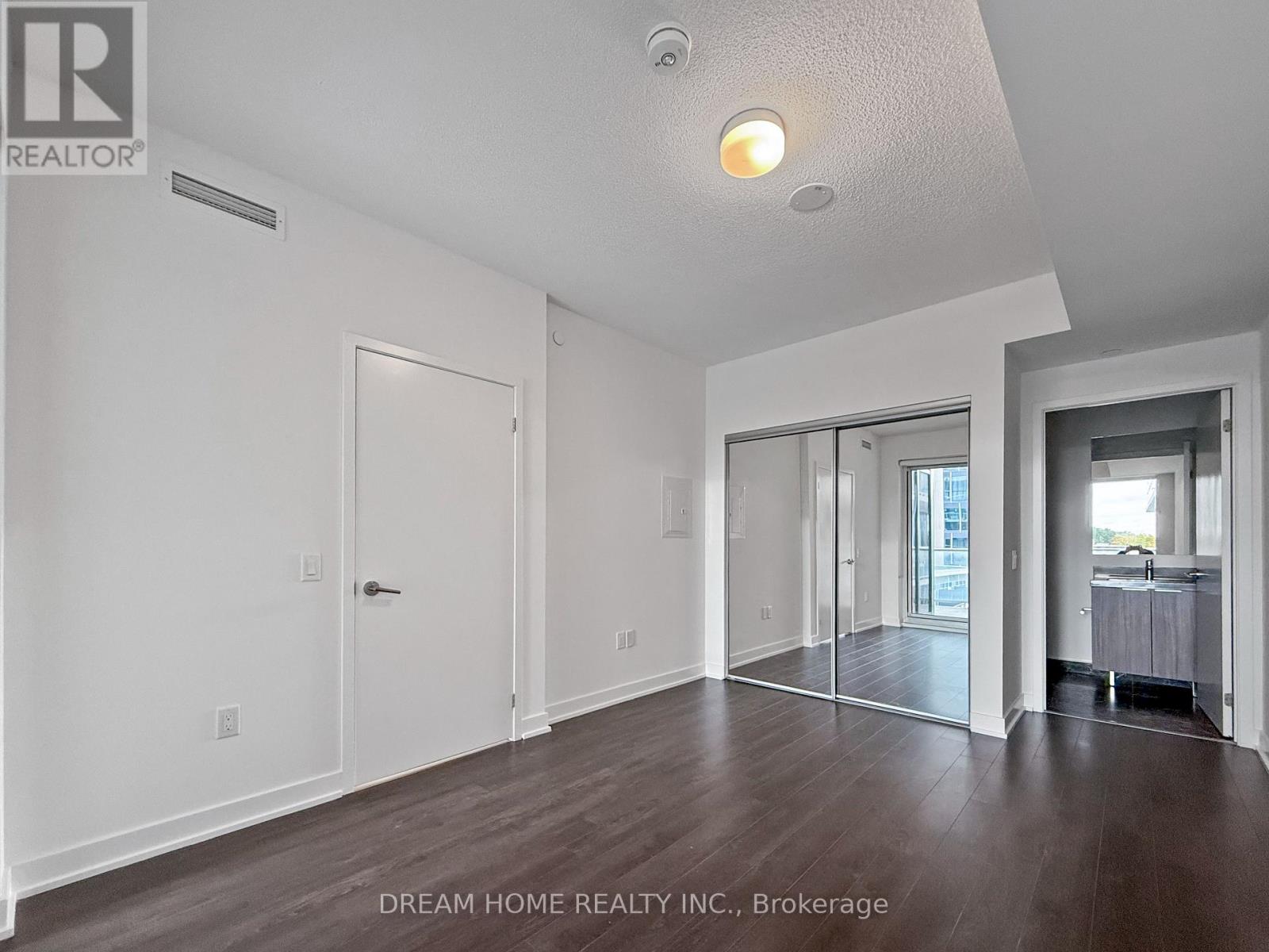 403 - 50 O'neill Road, Toronto, Ontario  M3C 0R1 - Photo 9 - C12477449