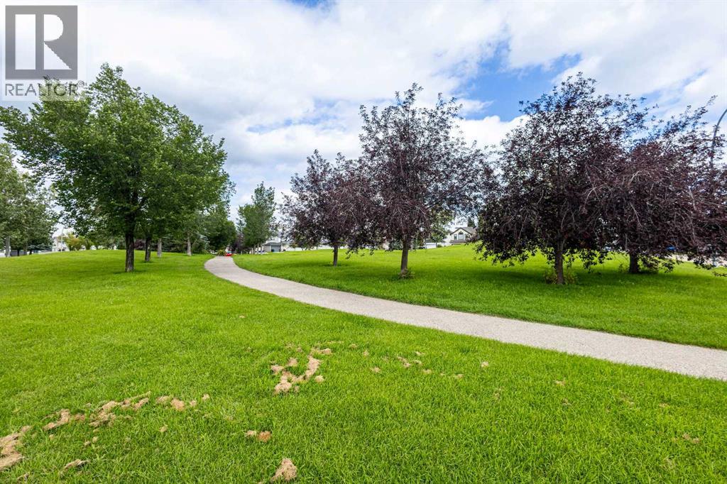 18 Shannon Square Sw, Calgary, Alberta  T2Y 4J9 - Photo 40 - A2249347