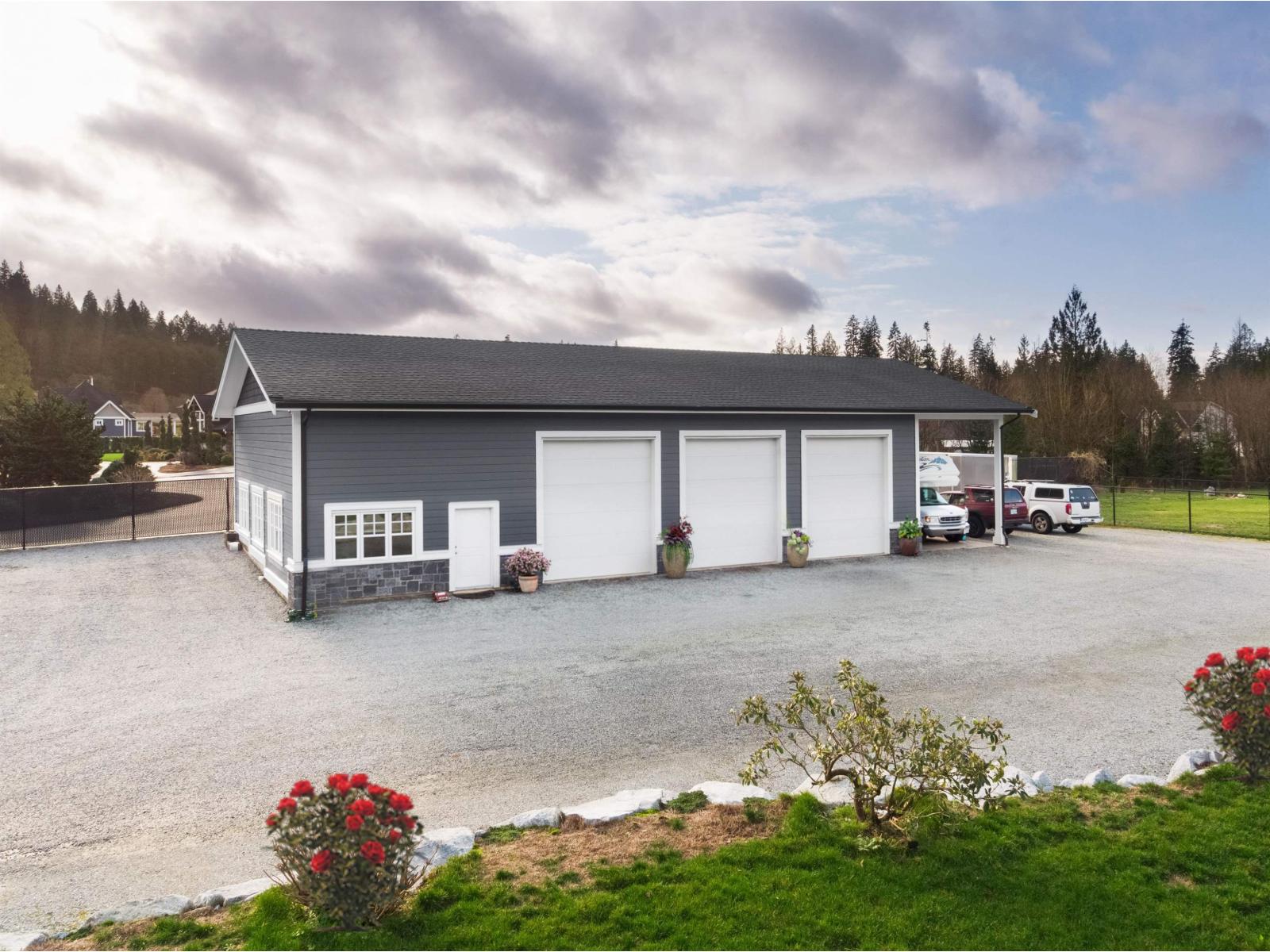 9175 Gilmour Terrace, Mission, British Columbia  V4S 1H9 - Photo 2 - R3052003