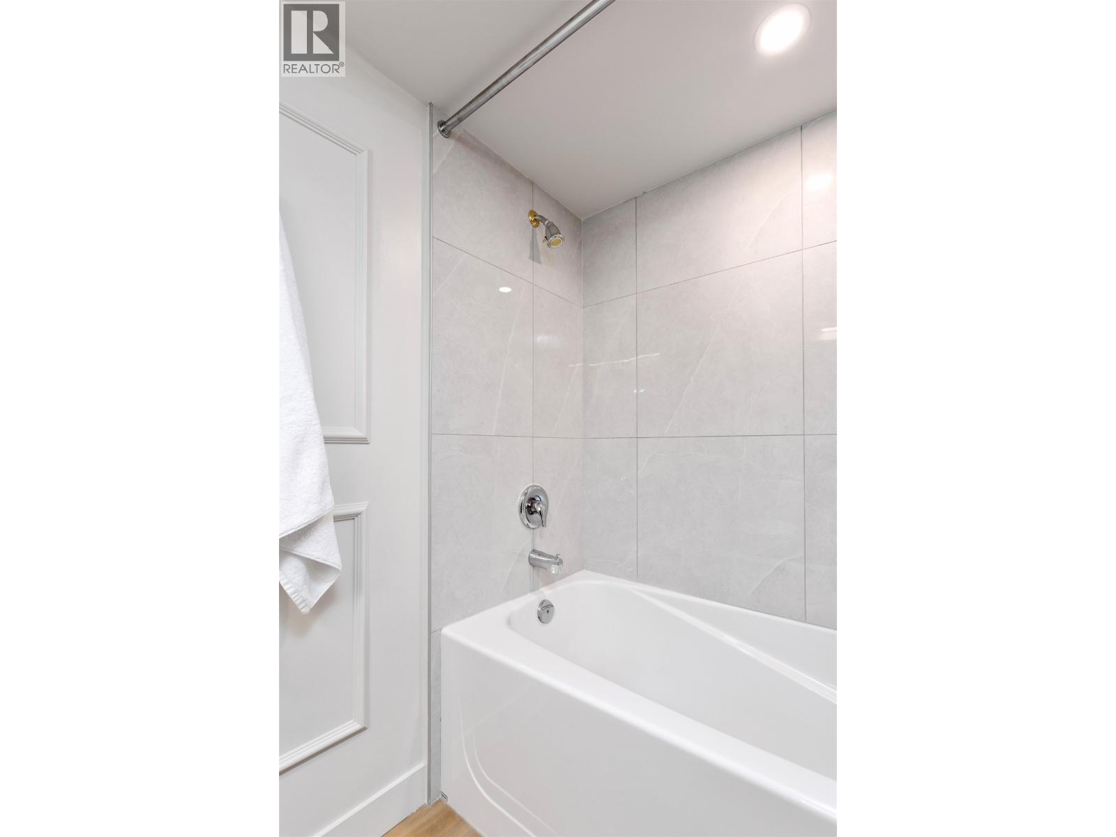 1003 1196 Pipeline Road, Coquitlam, British Columbia  V3B 7Z6 - Photo 25 - R3024296