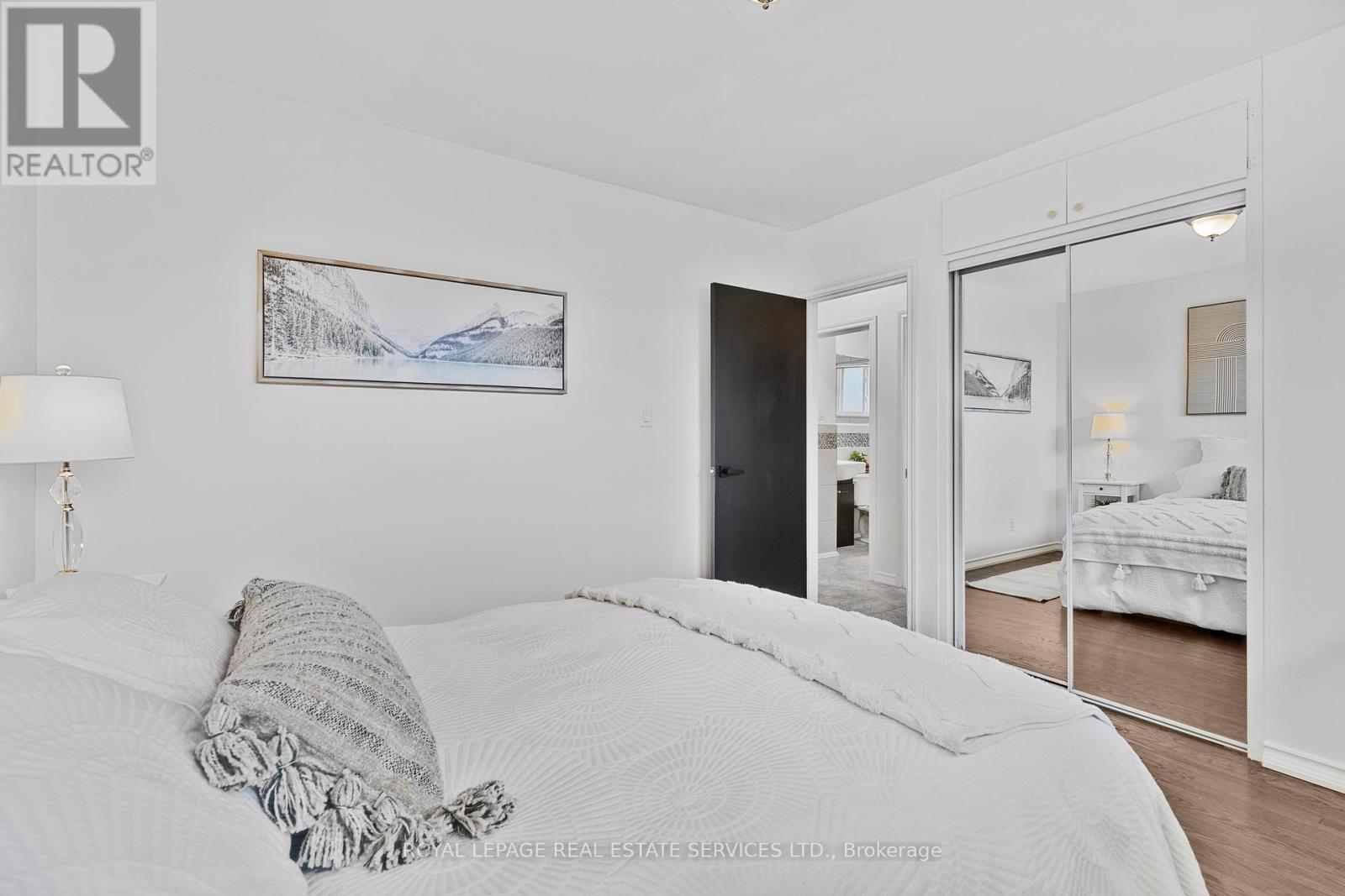 559 East 27th Street, Hamilton, Ontario  L8V 3H4 - Photo 16 - X12484844