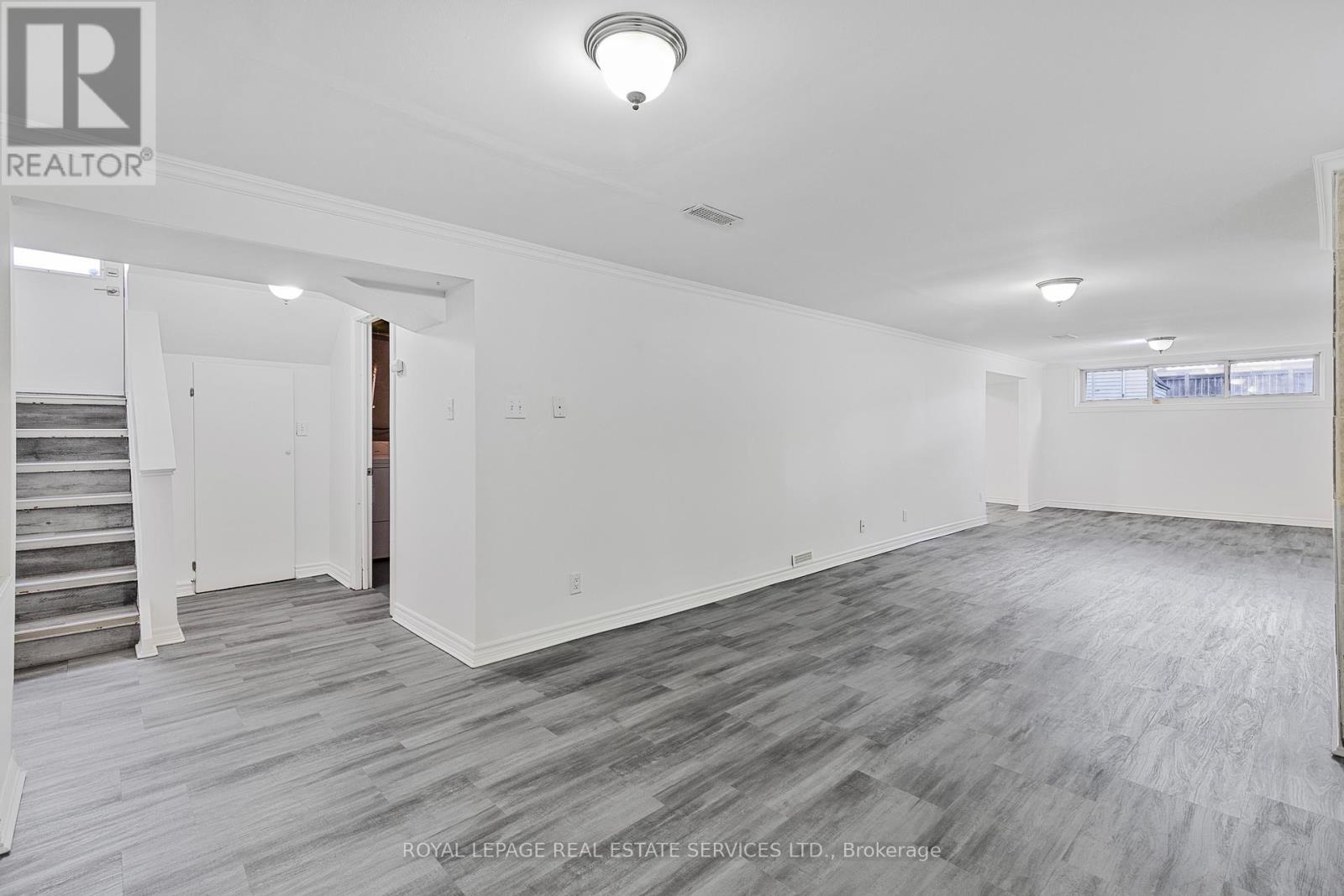 559 East 27th Street, Hamilton, Ontario  L8V 3H4 - Photo 23 - X12484844