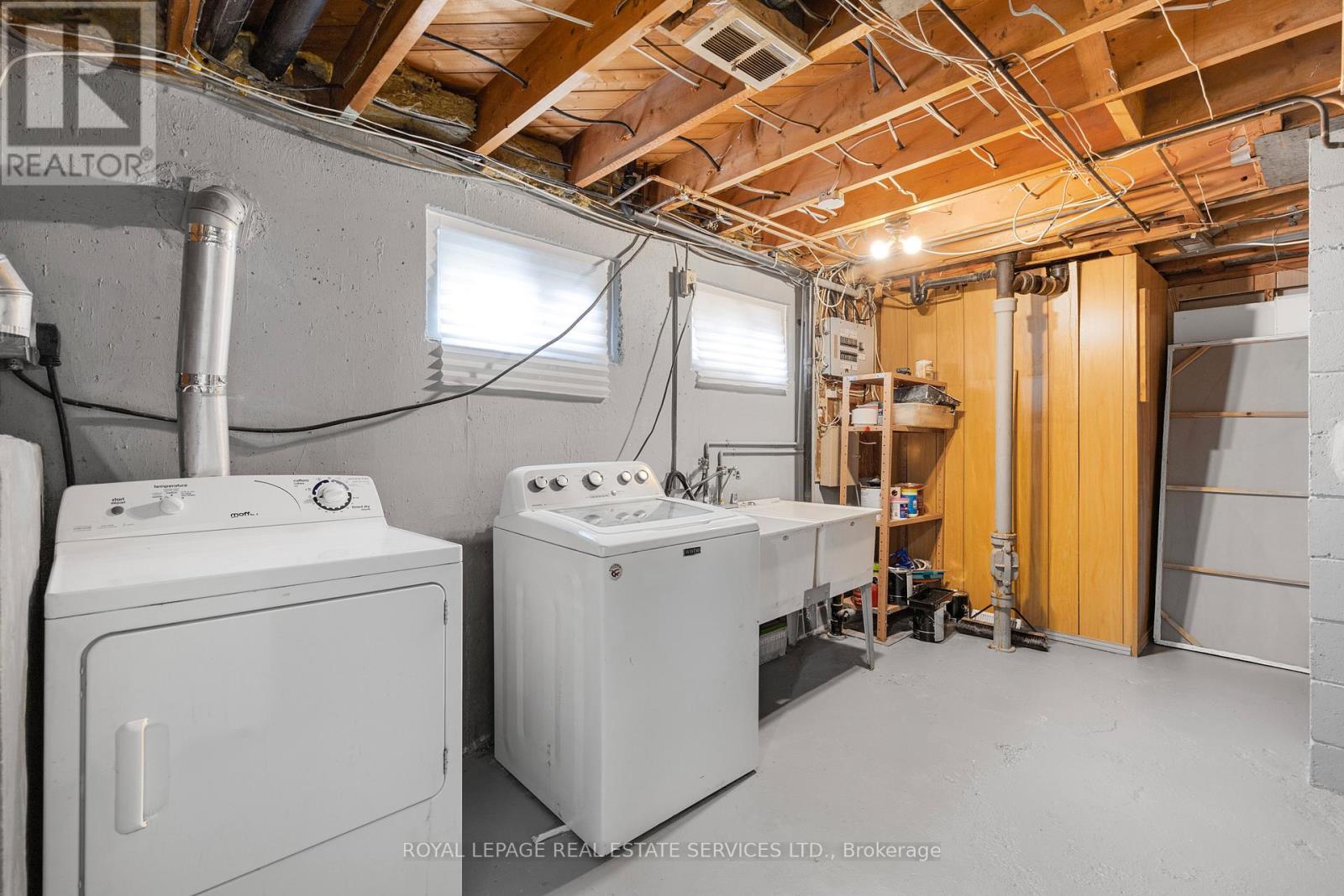 559 East 27th Street, Hamilton, Ontario  L8V 3H4 - Photo 28 - X12484844