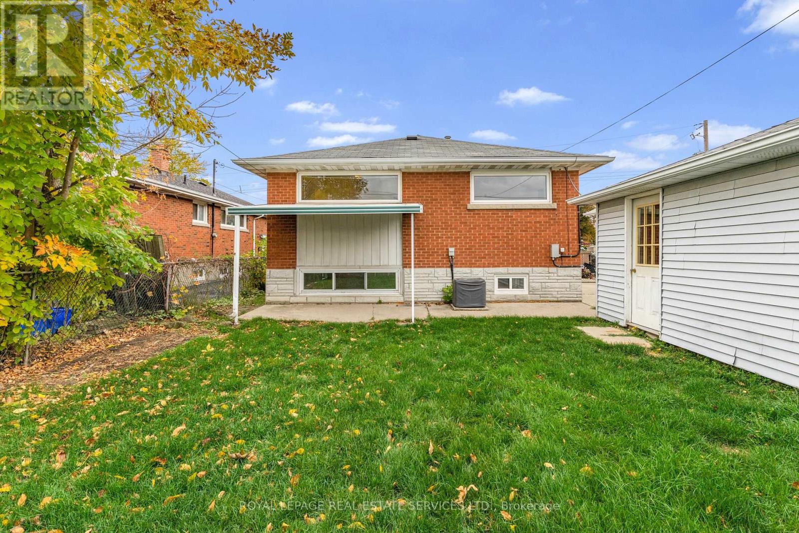559 East 27th Street, Hamilton, Ontario  L8V 3H4 - Photo 30 - X12484844