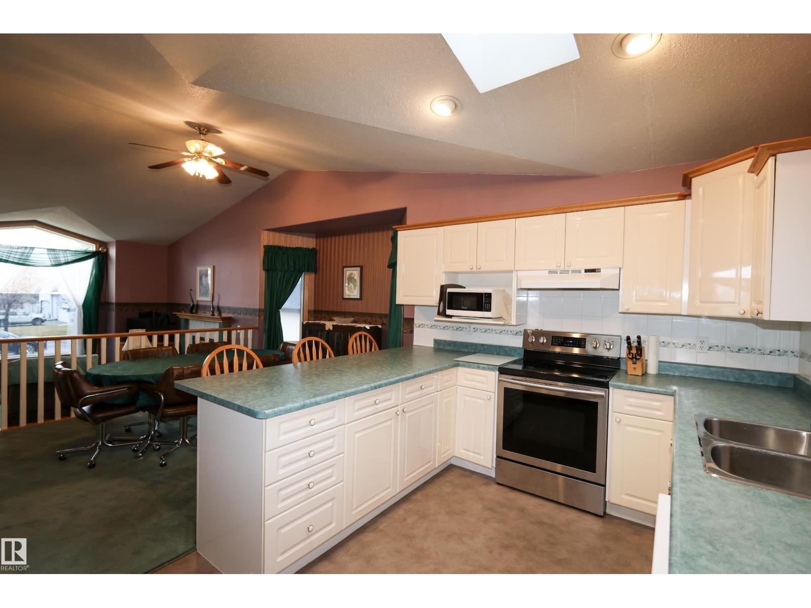 9511 95, Morinville, Alberta  T8R 1H9 - Photo 9 - E4463704