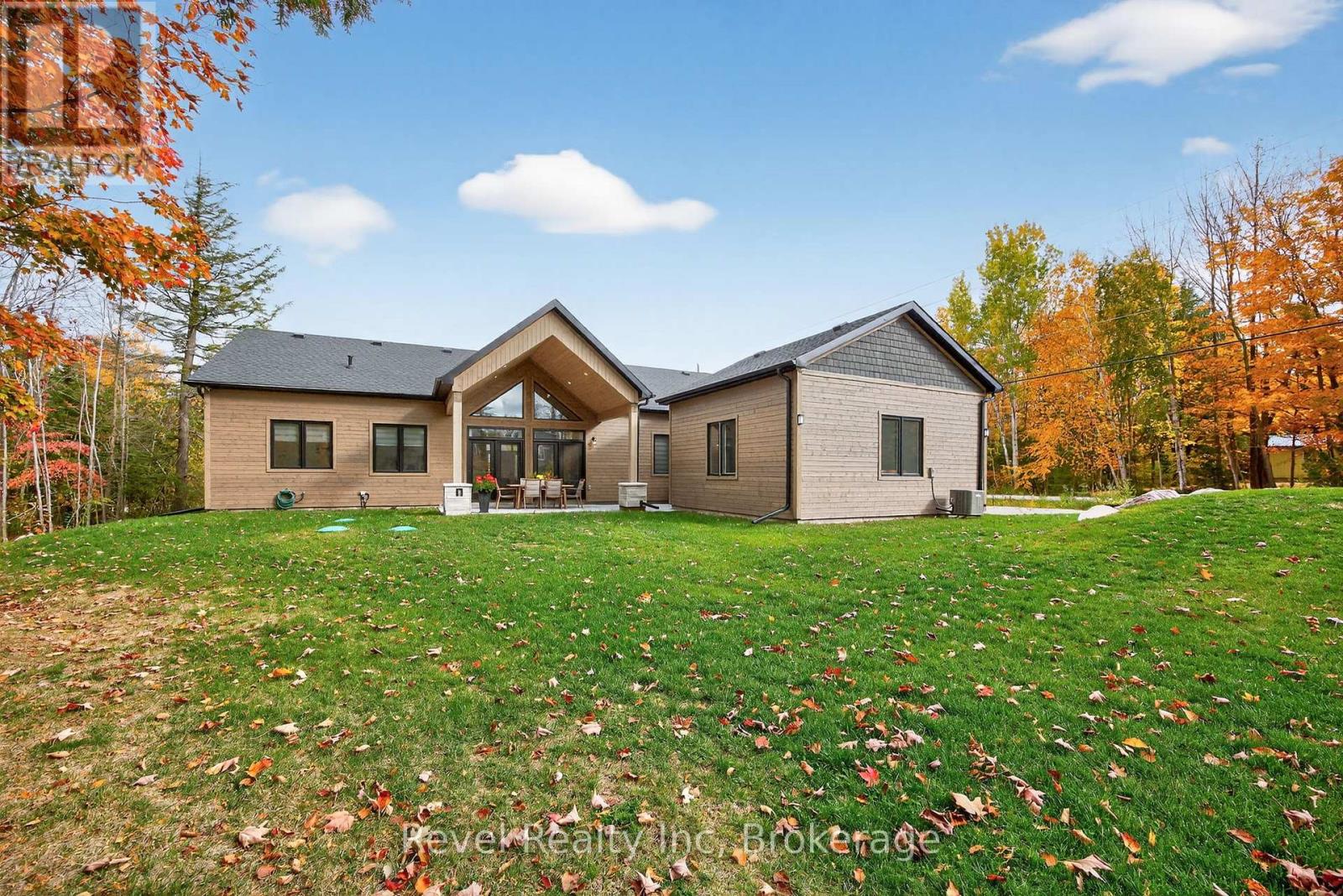2 Seguin Crescent, Tiny, Ontario  L9M 0C9 - Photo 11 - S12484860