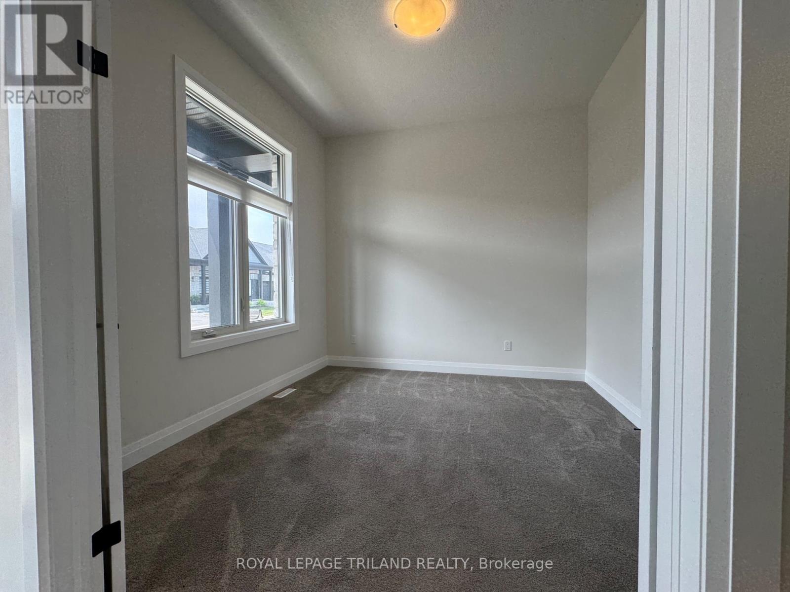 49 - 63 Compass Trail, Central Elgin, Ontario  N5L 0B4 - Photo 4 - X12458861