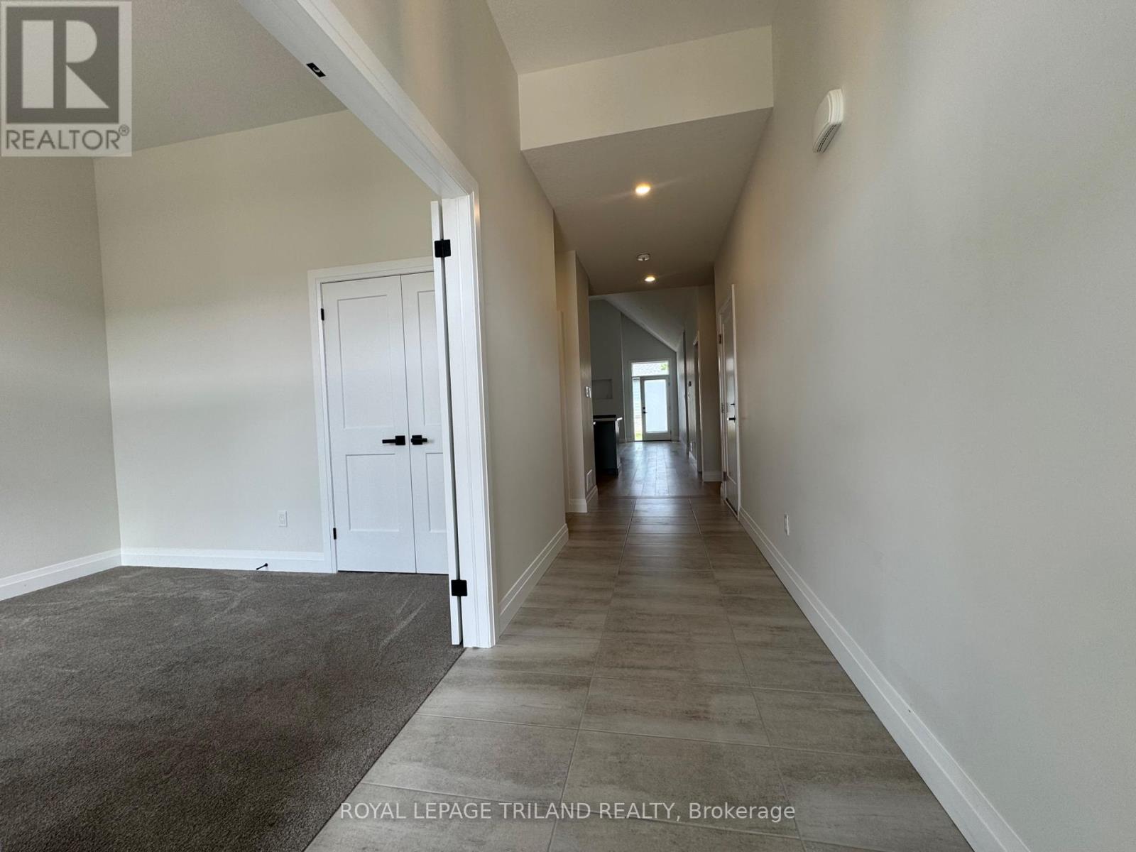 49 - 63 Compass Trail, Central Elgin, Ontario  N5L 0B4 - Photo 3 - X12458861