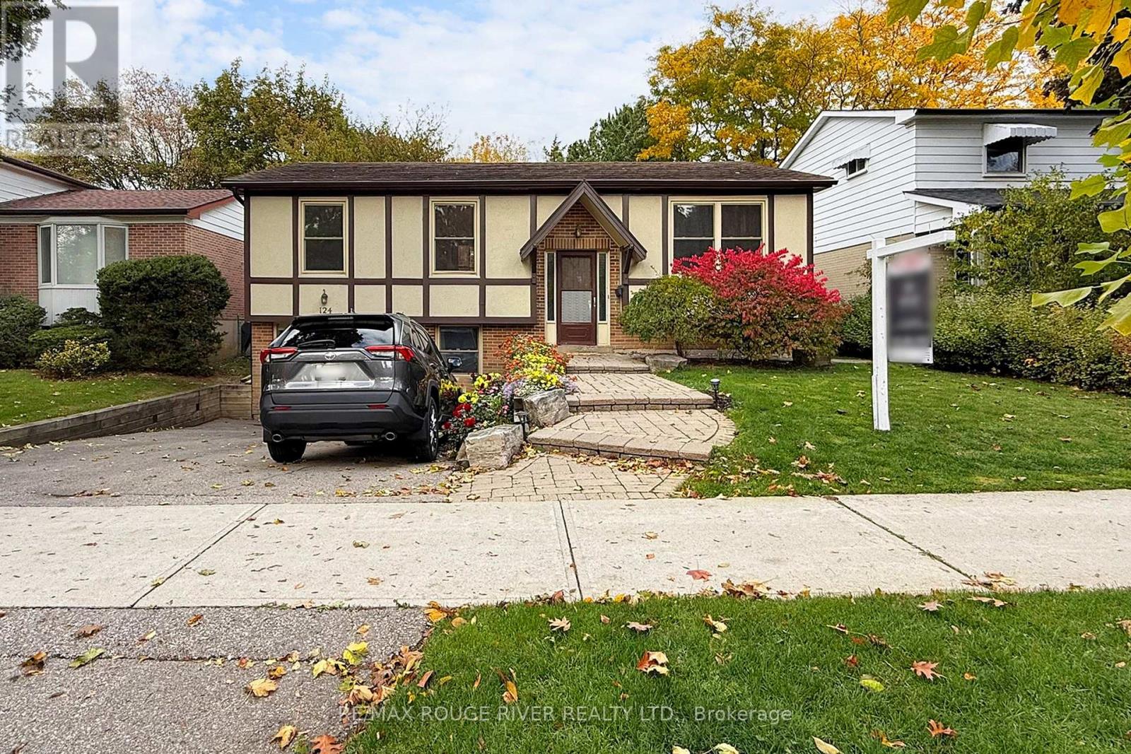 124 ASPENWOOD DRIVE, Toronto, Ontario