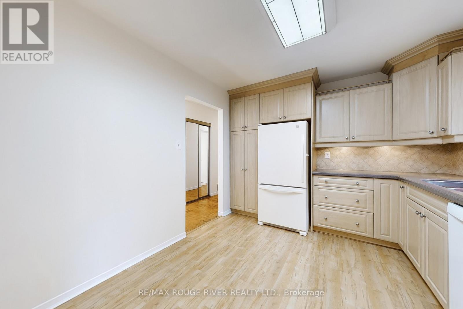 124 Aspenwood Drive, Toronto, Ontario  M2H 2G1 - Photo 11 - C12484884