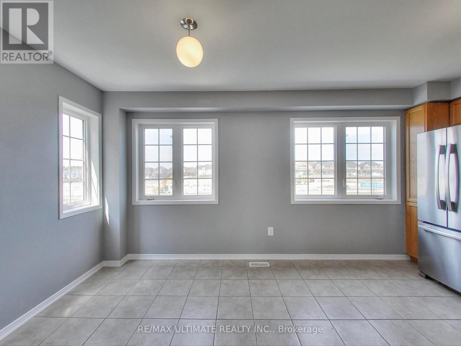 487 Rossland Road E, Ajax, Ontario  L1Z 0K8 - Photo 19 - E12484886