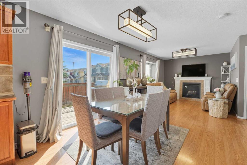 824 Luxstone Square Sw, Airdrie, Alberta  T4B 3L3 - Photo 8 - A2265001