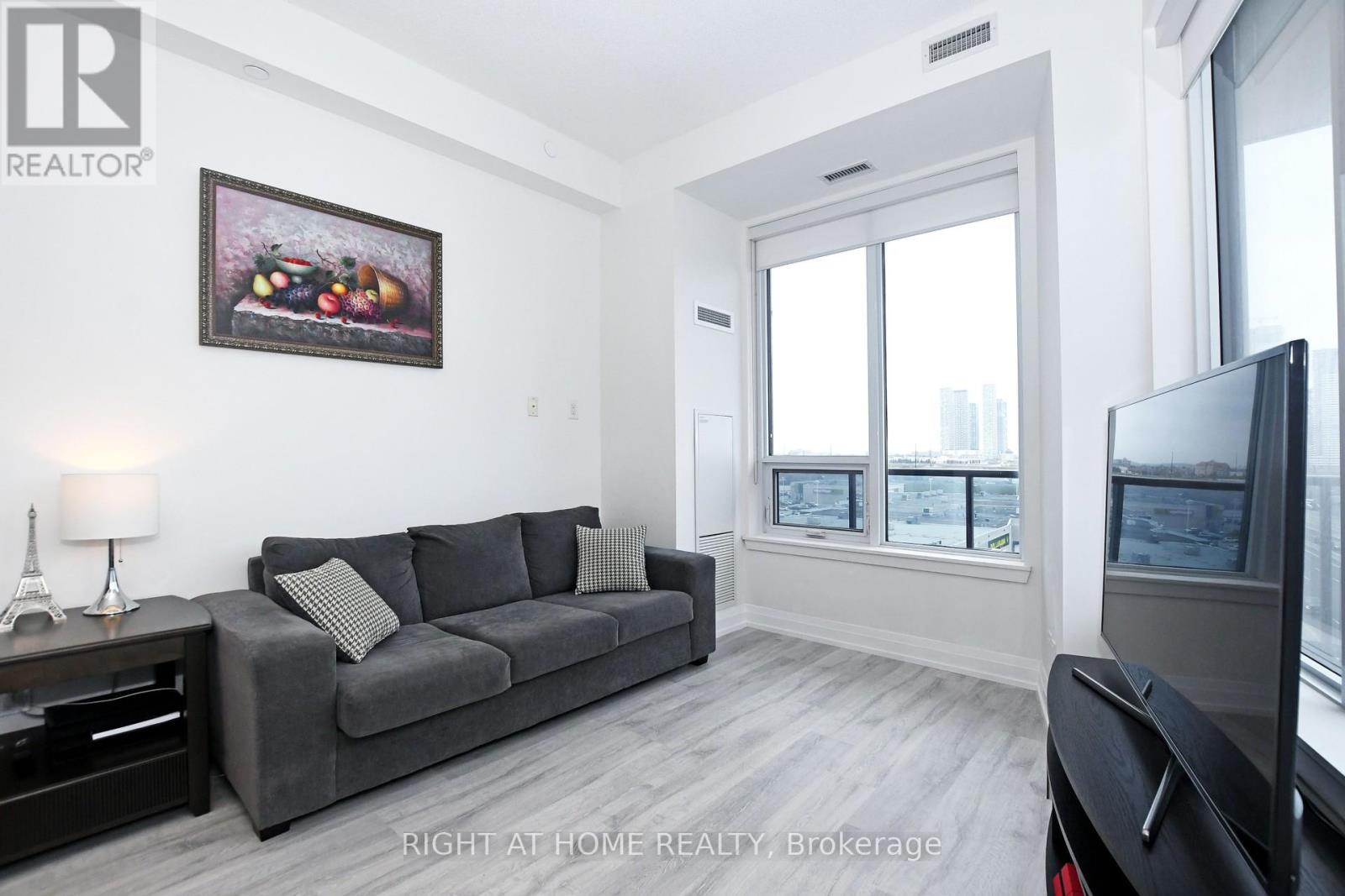 720 - 3600 Hwy 7 Road, Vaughan, Ontario  L4L 0G7 - Photo 10 - N12484875