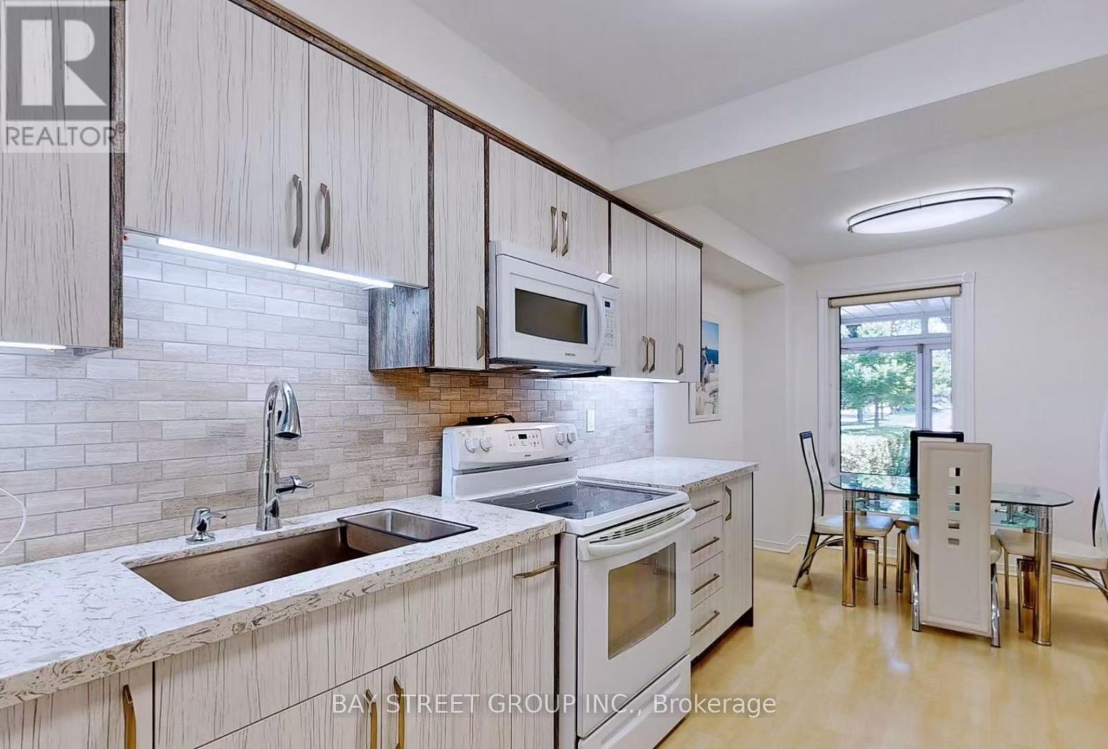 46 Gilmore Crescent, Vaughan, Ontario  L4J 3A1 - Photo 3 - N12484881