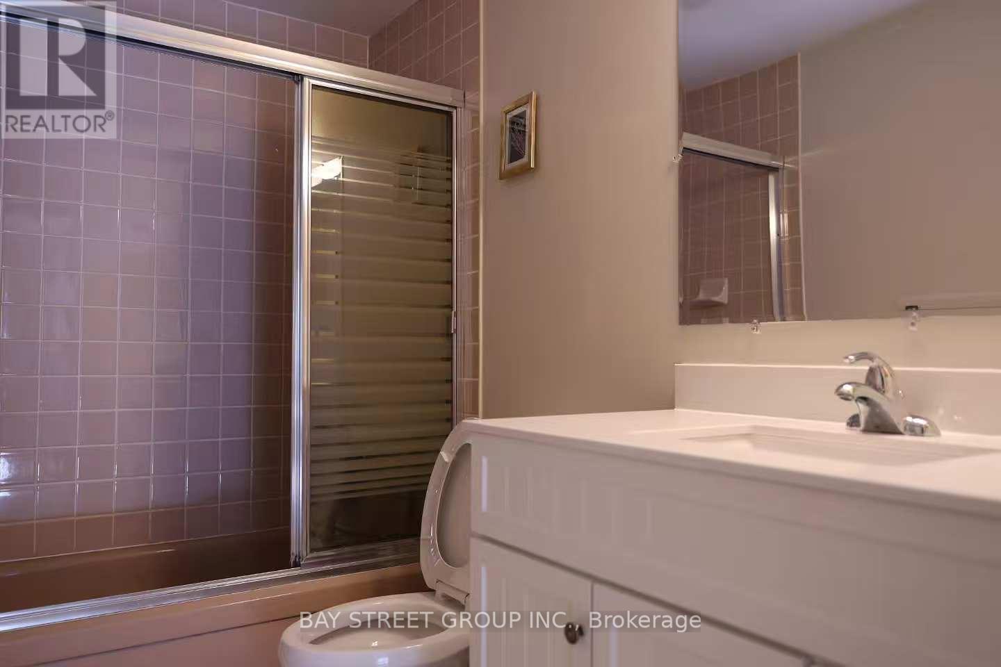 46 Gilmore Crescent, Vaughan, Ontario  L4J 3A1 - Photo 8 - N12484881
