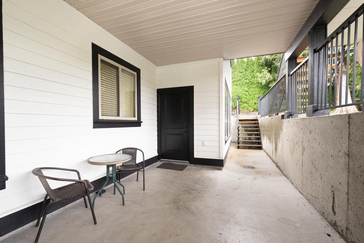 Lower 17551 ABBEY DRIVE, surrey, British Columbia