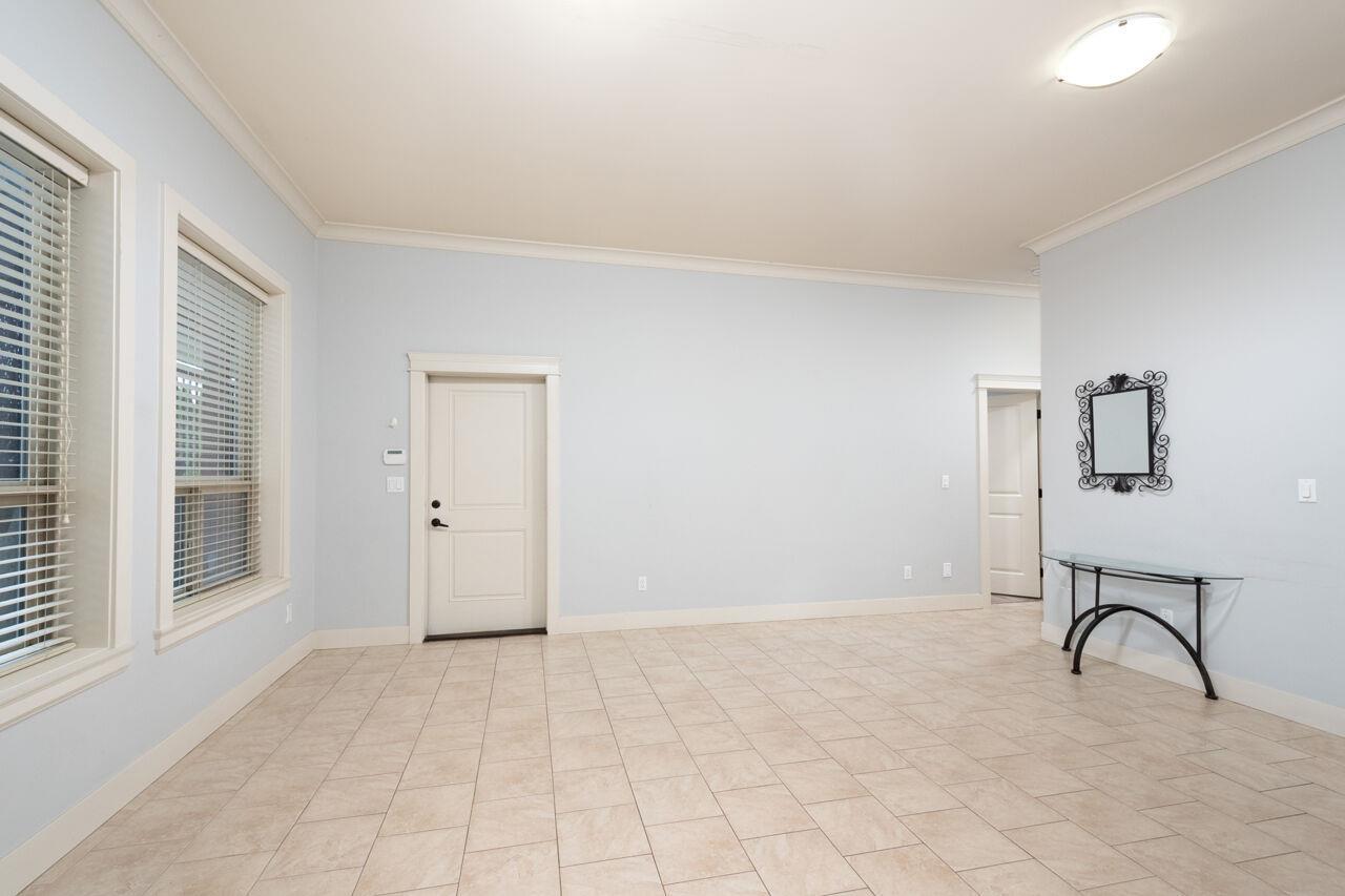 Lower 17551 Abbey Drive, Surrey, British Columbia  V4N 4H2 - Photo 8 - R3062381