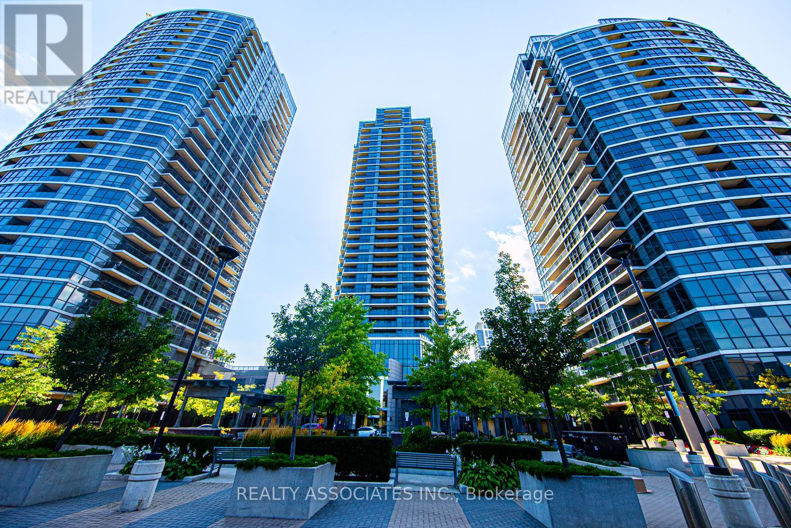 2501 - 5 VALHALLA INN ROAD, Toronto, Ontario