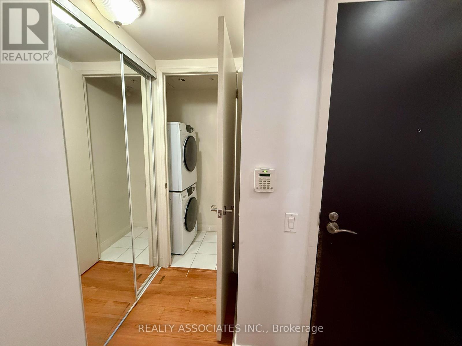 2501 - 5 Valhalla Inn Road, Toronto, Ontario  M9B 0B1 - Photo 13 - W12484872