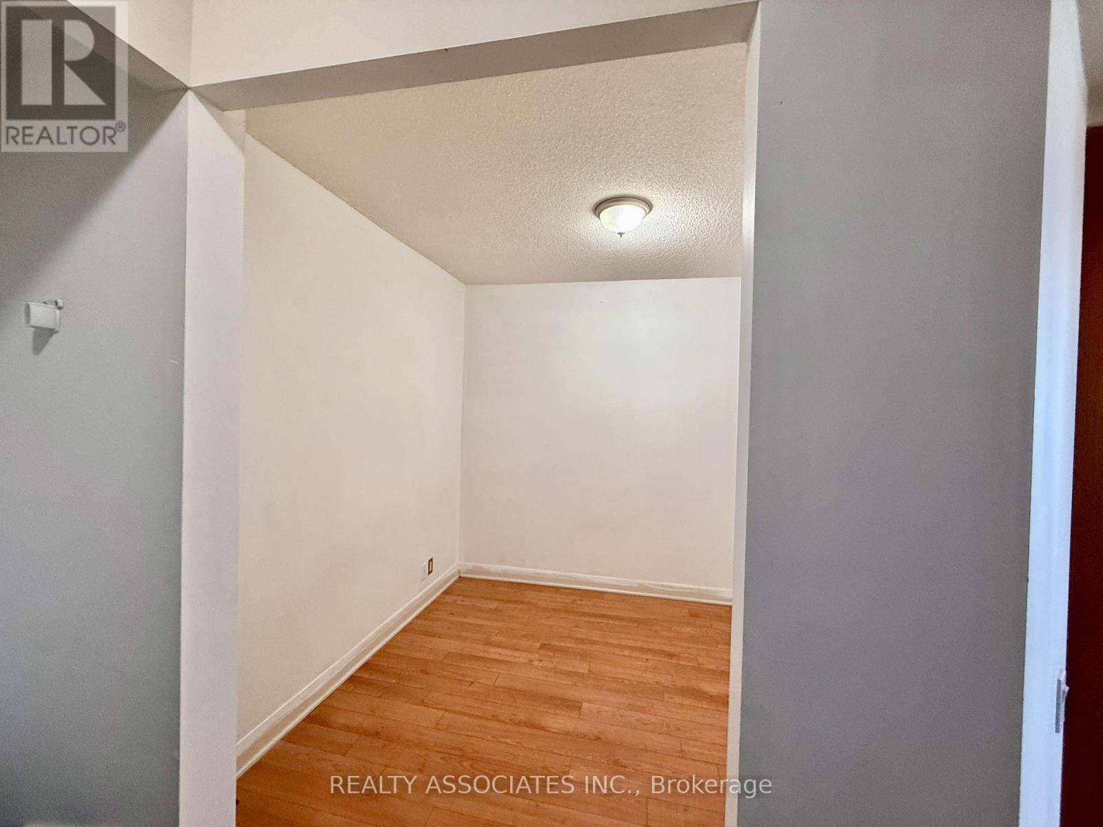 2501 - 5 Valhalla Inn Road, Toronto, Ontario  M9B 0B1 - Photo 15 - W12484872