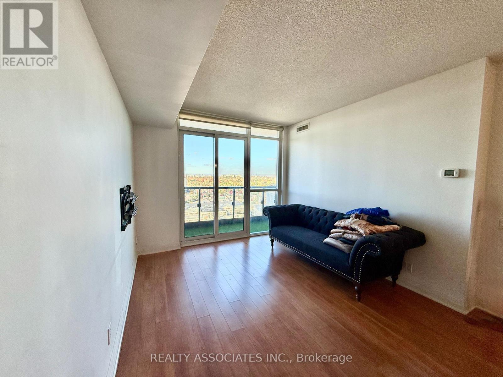2501 - 5 Valhalla Inn Road, Toronto, Ontario  M9B 0B1 - Photo 7 - W12484872