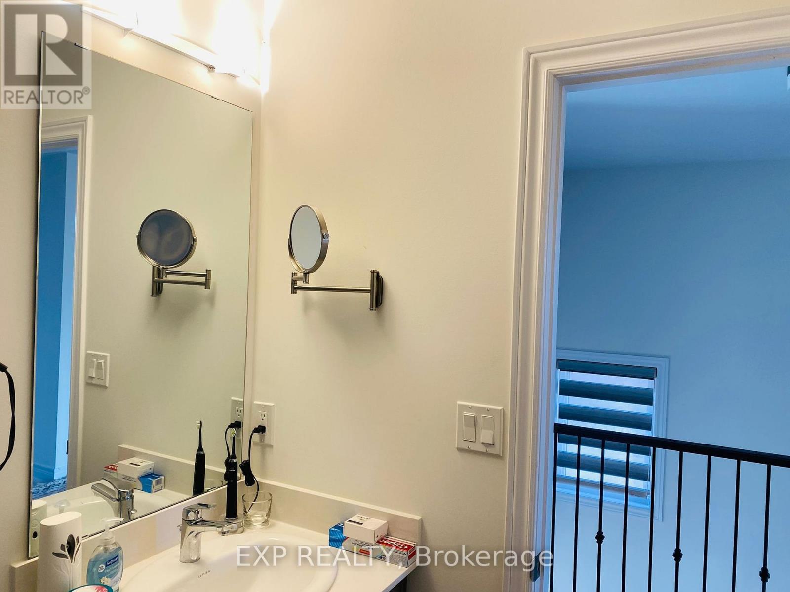 1394 Farmstead Drive, Milton, Ontario  L9E 1K4 - Photo 15 - W12484878