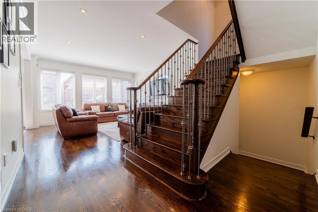 86 Junetown Circle, Brampton, Ontario  L6X 0X6 - Photo 6 - 40774653