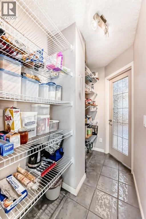 343 Oakmere Way, Chestermere, Alberta  T1X 1N3 - Photo 21 - A2252939