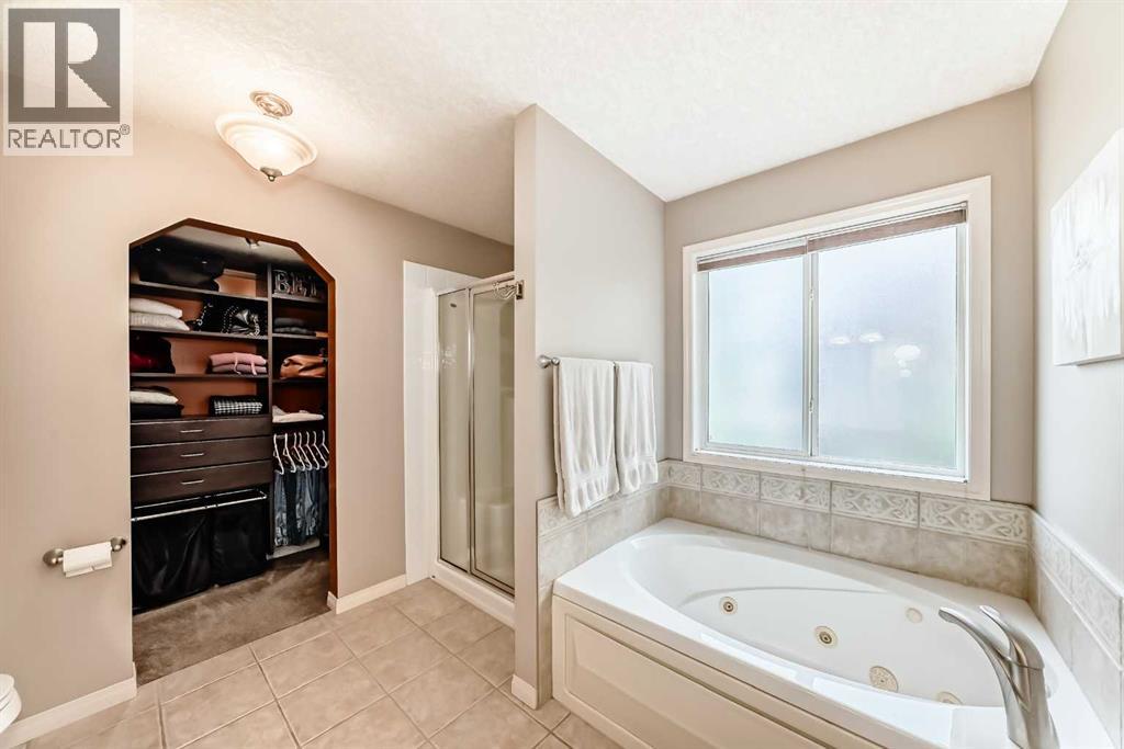 343 Oakmere Way, Chestermere, Alberta  T1X 1N3 - Photo 32 - A2252939