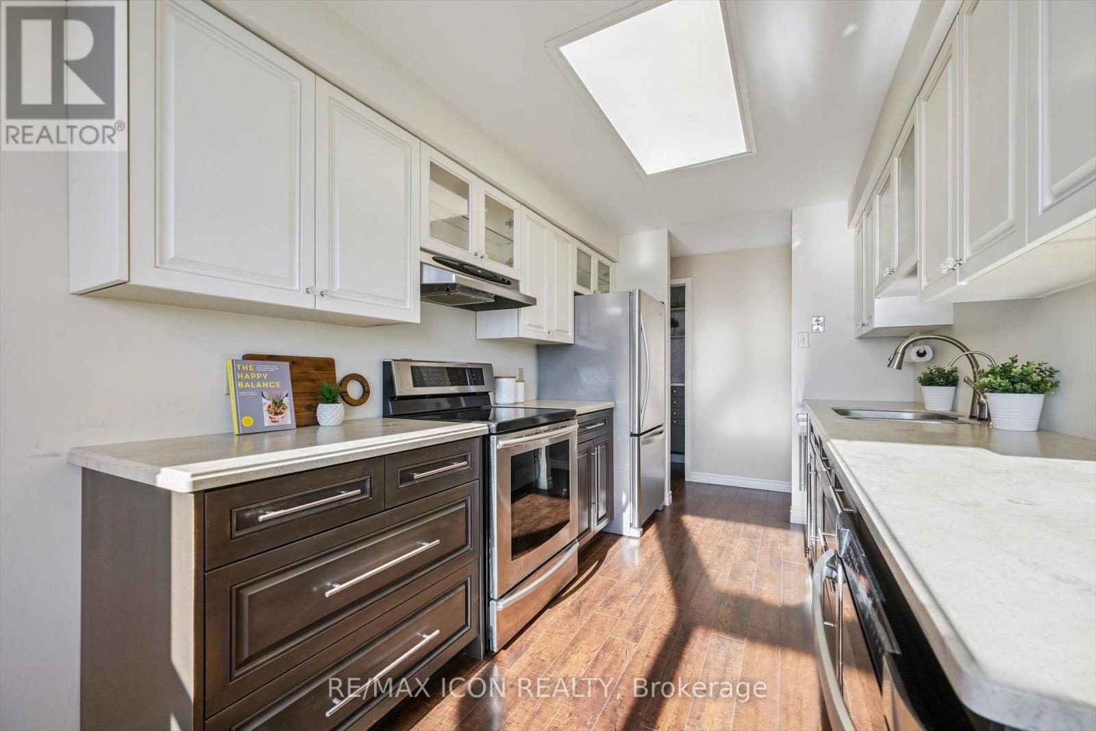 610 - 20 Ellen Street E, Kitchener, Ontario  N2H 6R7 - Photo 13 - X12484877