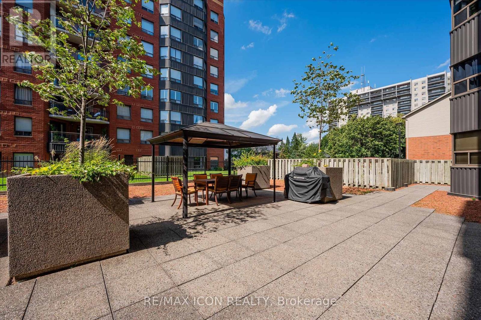 610 - 20 Ellen Street E, Kitchener, Ontario  N2H 6R7 - Photo 27 - X12484877