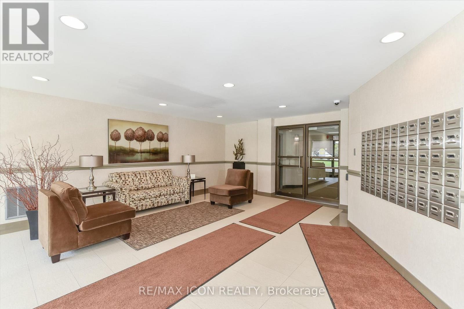 610 - 20 Ellen Street E, Kitchener, Ontario  N2H 6R7 - Photo 31 - X12484877