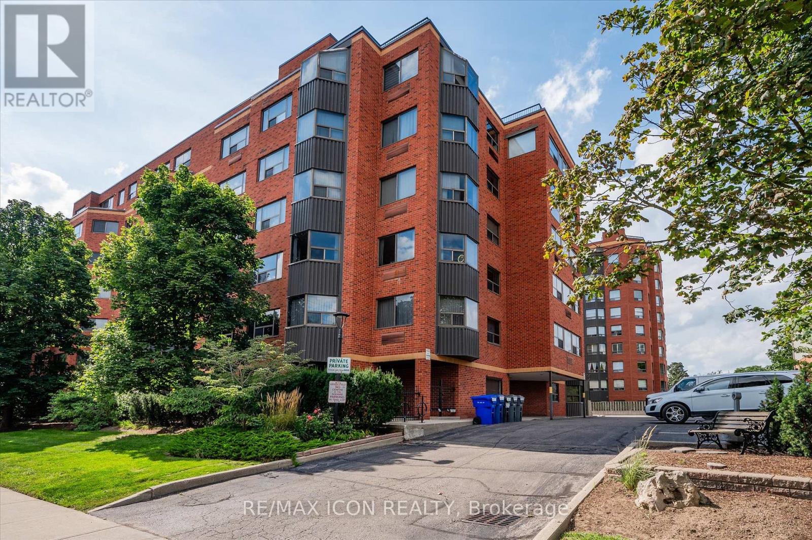 610 - 20 Ellen Street E, Kitchener, Ontario  N2H 6R7 - Photo 36 - X12484877