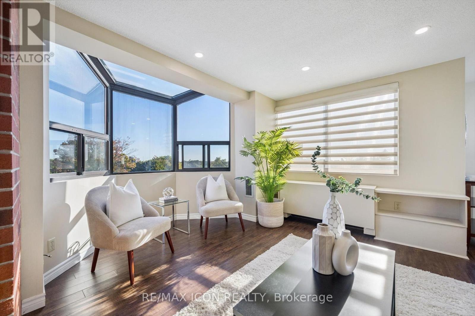 610 - 20 Ellen Street E, Kitchener, Ontario  N2H 6R7 - Photo 6 - X12484877