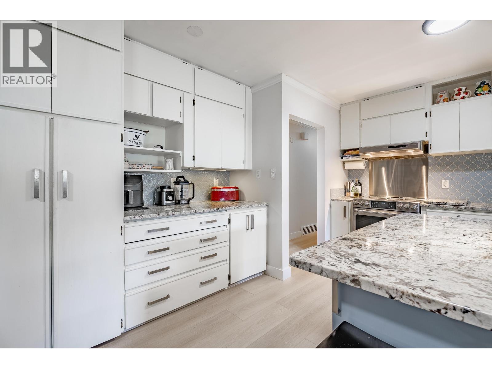 3163 Tennyson Crescent, North Vancouver, British Columbia  V7K 2A9 - Photo 8 - R3061957