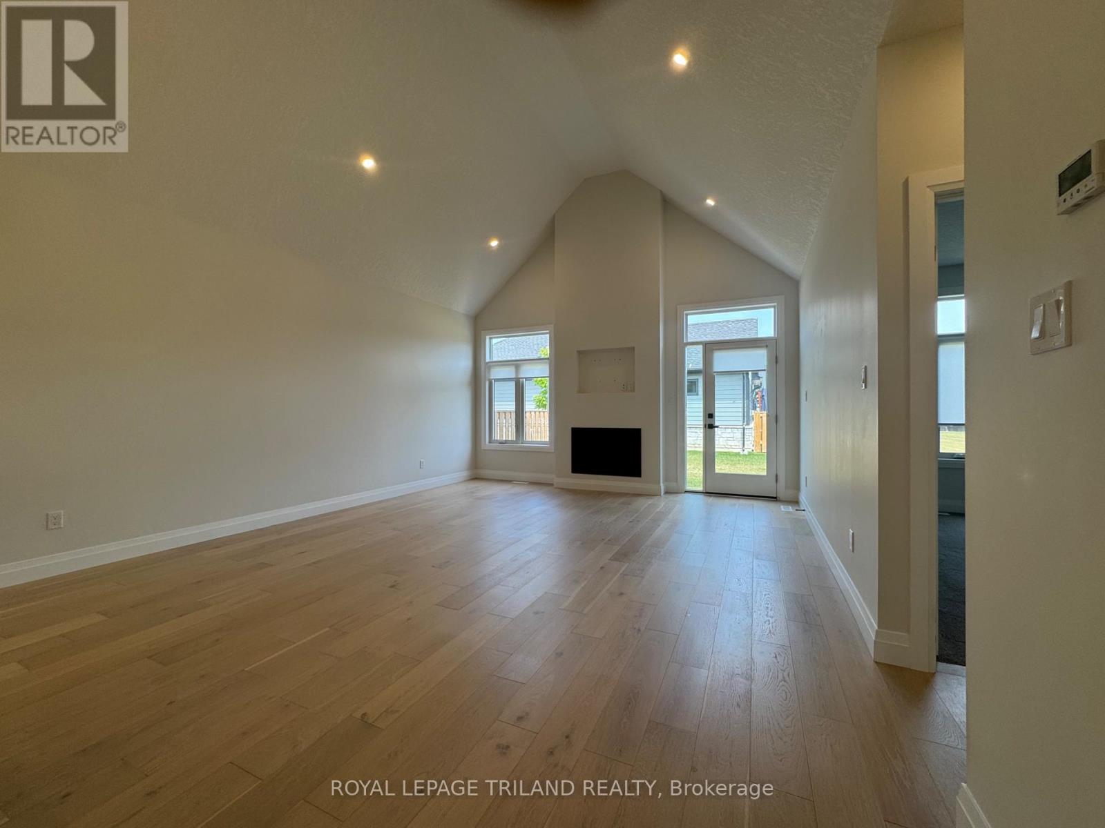 49 - 63 Compass Trail, Central Elgin, Ontario  N5L 0B4 - Photo 12 - X12458861