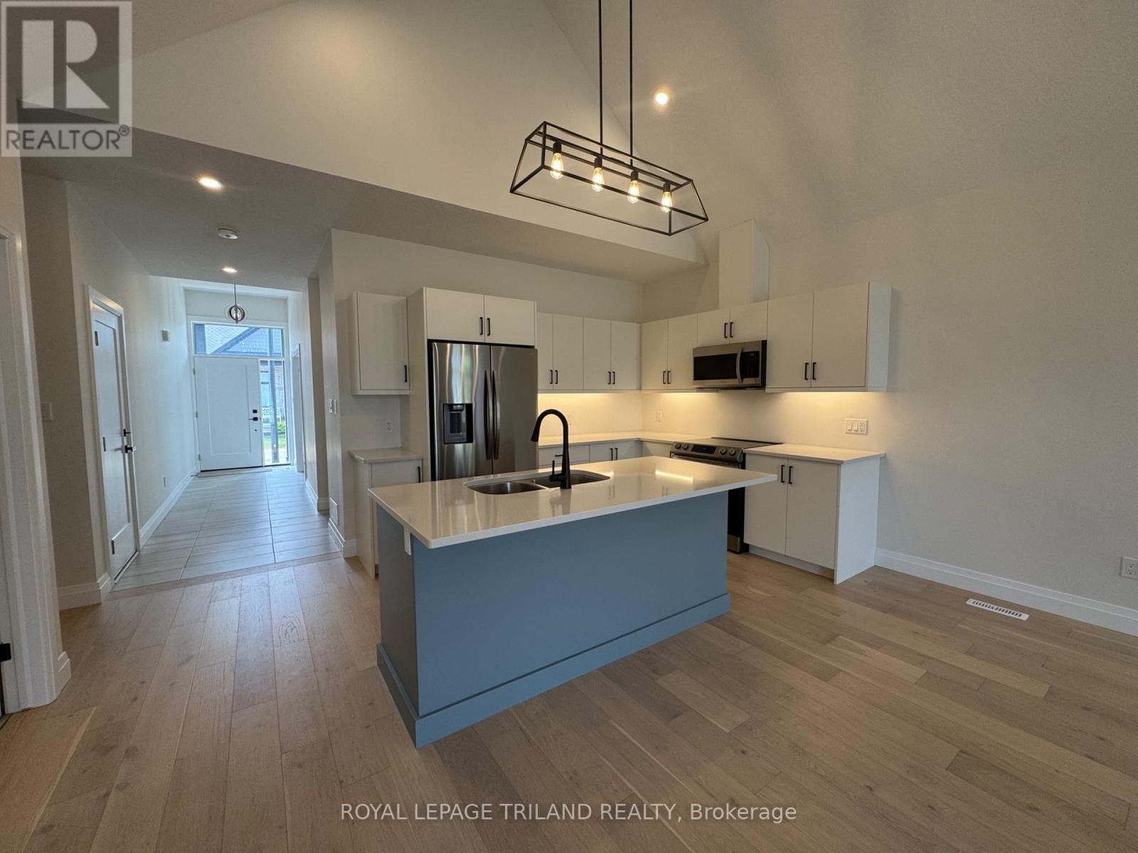 49 - 63 Compass Trail, Central Elgin, Ontario  N5L 0B4 - Photo 9 - X12458861